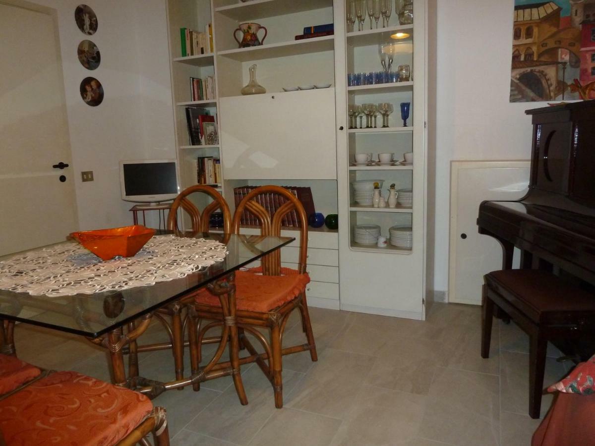Ginko Apartment Pesaro Bagian luar foto
