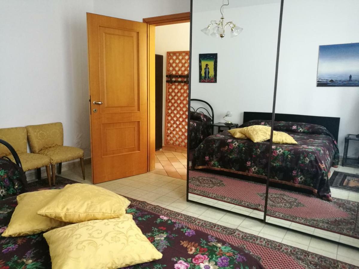 Ginko Apartment Pesaro Bagian luar foto