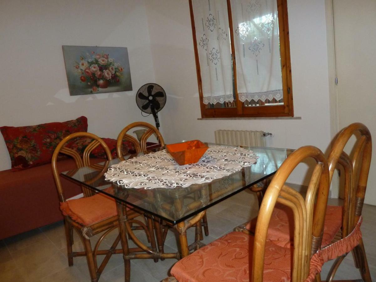 Ginko Apartment Pesaro Bagian luar foto